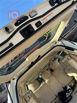 تۆیۆتا لاند کروزەر